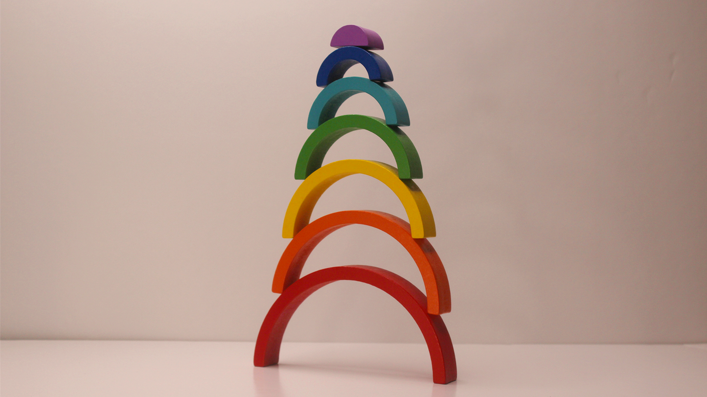 Medium Stacking Rainbow (7 pieces)